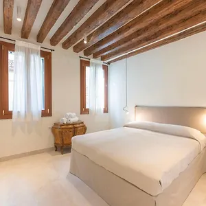 Grifalcon D'oro - Center Apartment Venice